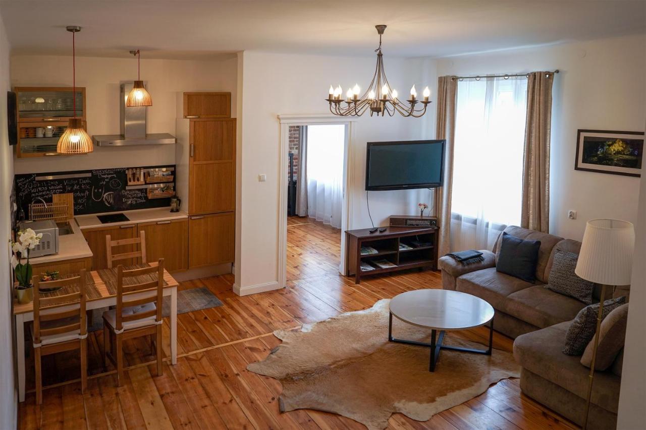 Stylowy Apartament W Kamienicy Хелм Экстерьер фото